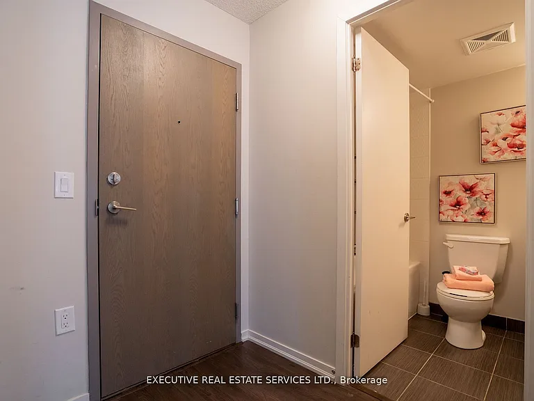 36 Lisgar St #1902E — Photo 7