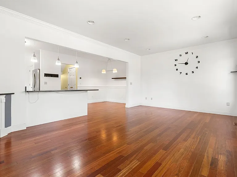 157 Clay St #157 — Photo 8