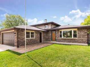 647 W Stearns Rd, Bartlett, IL 60103