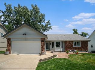 10229 Gillette St, Lenexa, KS 66215