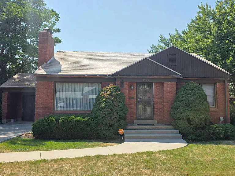 3565 Eccles Ave #DOWN — Photo 1