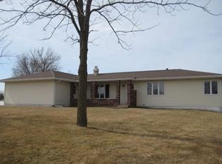 4000 Shady Oak Dr, Marion, IA 52302