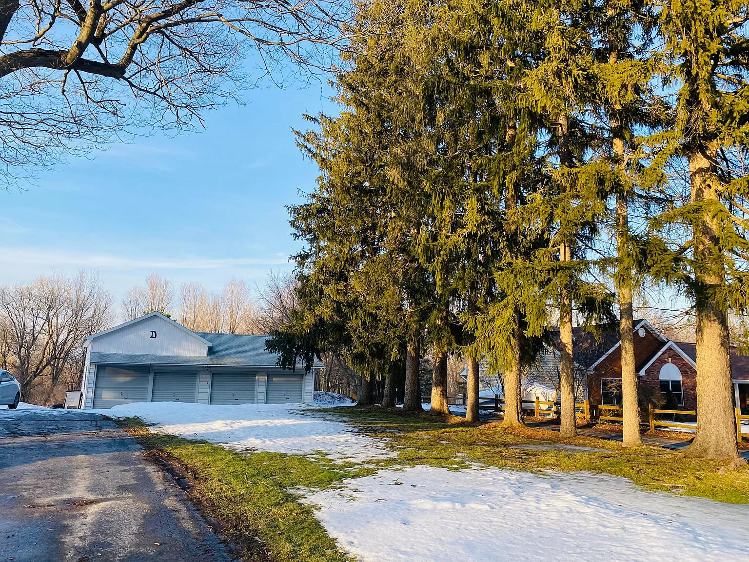 2 bed, 1000 sqft, $1,300 — Photo 3