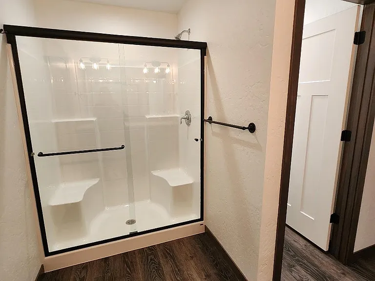 9033 Disc Ave — Photo 14