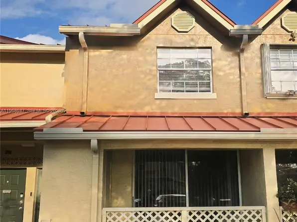 18316 NW 68th Ave APT C, Hialeah, FL 33015