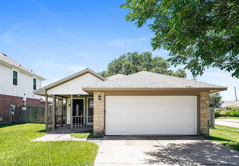 1st image of 6395 Crossway Dr
