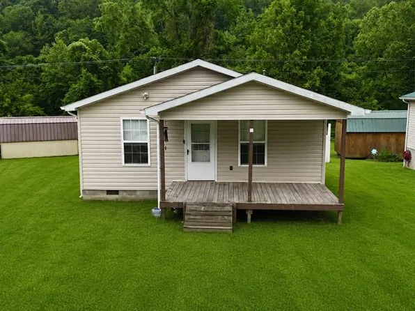 115 Stambaugh Estates Dr, Stambaugh, KY 41257