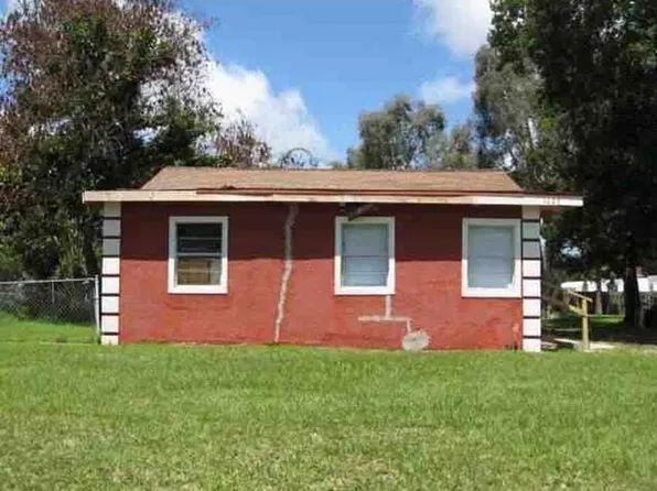 1605 S 29th St, Fort Pierce, FL 34947
