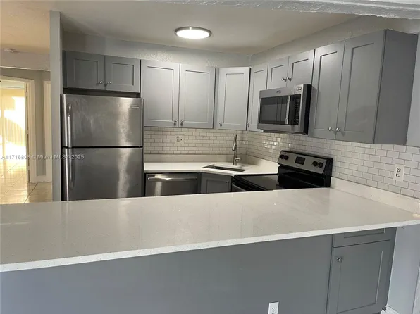 2437 NW 55th Ter #2437, Fort Lauderdale, FL 33313