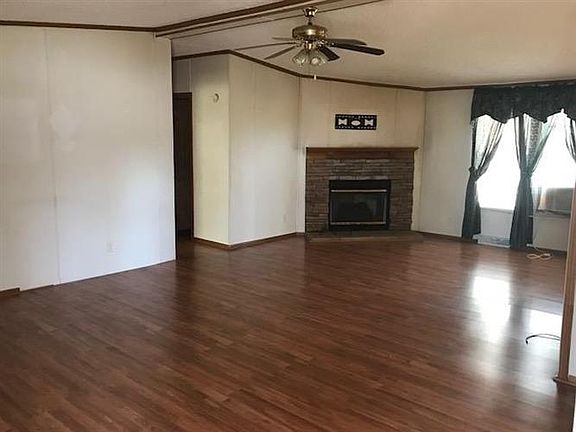4th image of 505 Eagles Nest Ln