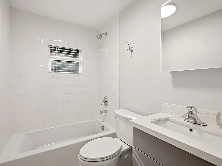 7121 SW 63rd Ave — Photo 15
