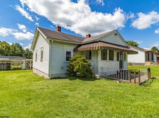 33 Bluff Oak St, Maidsville, WV 26541