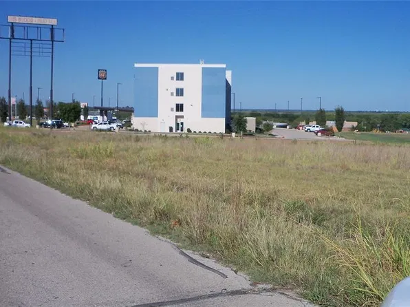 2215 Weedn Blvd, Purcell, OK 73080