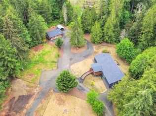 2074 W Cloquallum Rd, Shelton, WA 98584