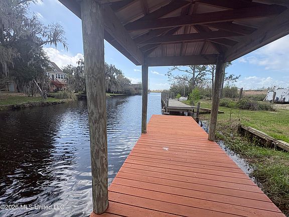 3rd image of 4180 Bayou Dr