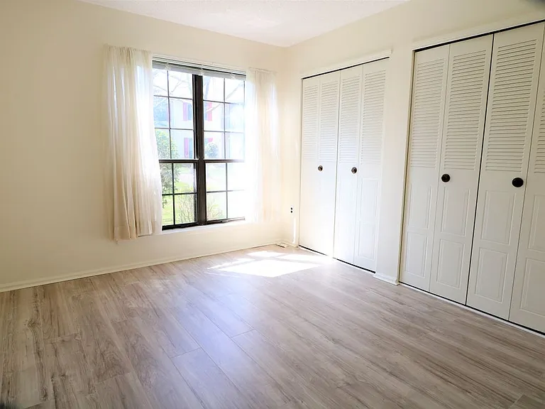 68 Crabapple Ln — Photo 10