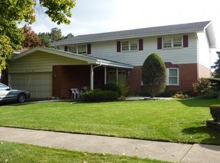 1203 W Glenn Ln, Mount Prospect, IL