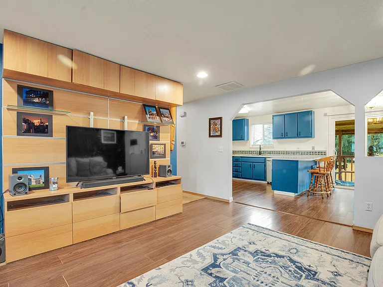 5550 SE Foxfire St — Photo 4