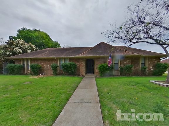 2nd image of 2001 Libby Ln