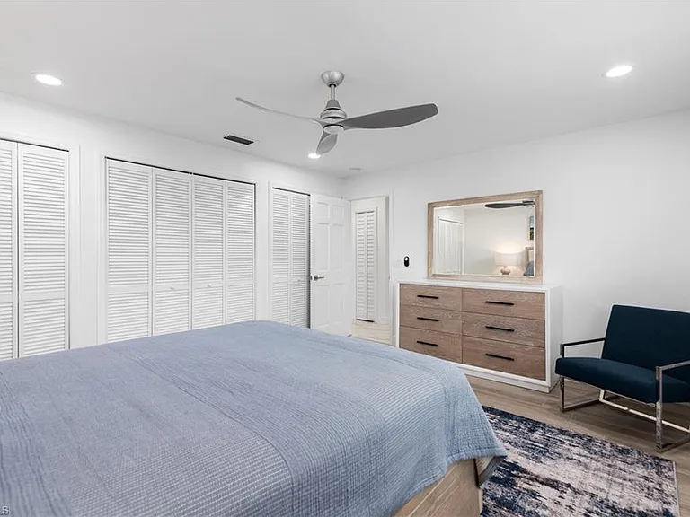 2500 Kings Lake Blvd — Photo 14