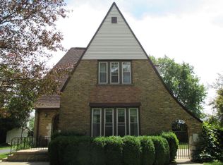 5901 Greenleaf Blvd, Mount Pleasant, WI 53406