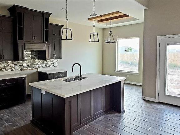 2nd image of 3312 Las Vistas Ln