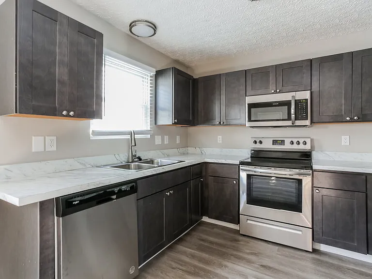 6303 Artesia Dr — Photo 8