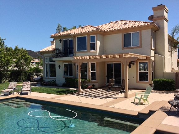 4th image of 24931 Lorenzo Ct