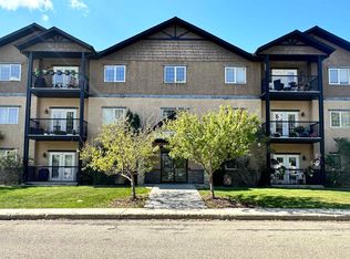 5401 37a Ave, Wetaskiwin, AB T9A1H9