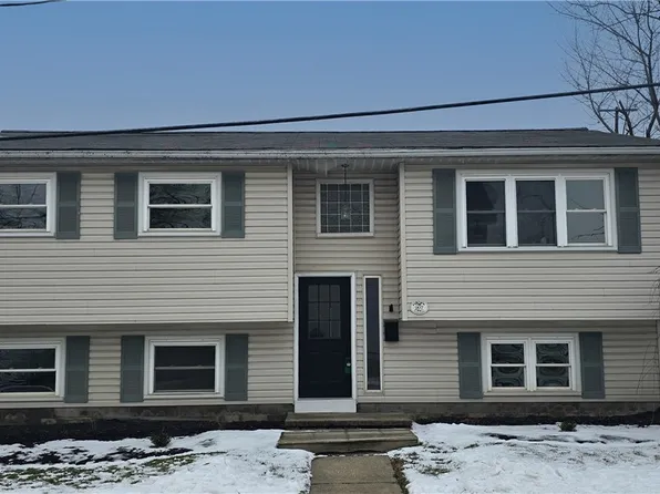 907 Plum St, Fairport Harbor, OH 44077