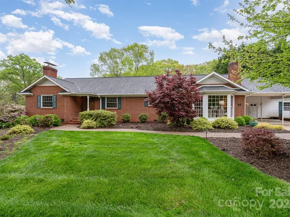 501 Nottingham Dr, Charlotte, NC 28211