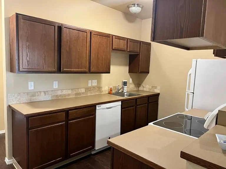 5823 Reed Ln SE #111 — Photo 3