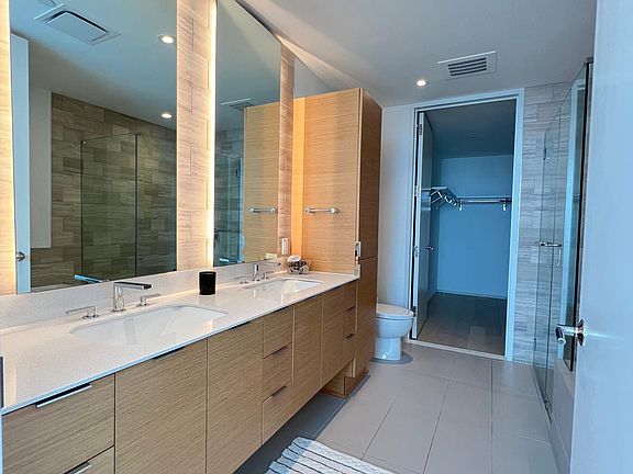 5th image of 301 West Ave APT 4702