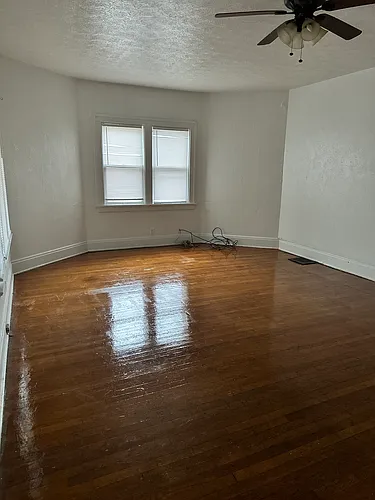1316 W Grand Ave #1 Photo 1