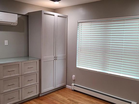 5th image of 322 Bryant Ave Floor 1