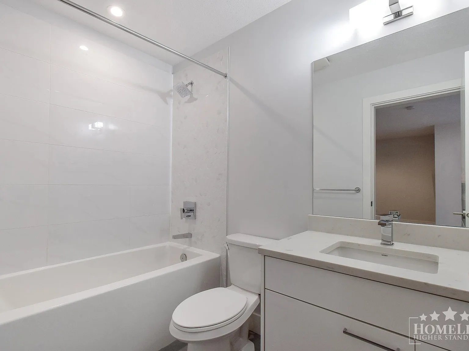 2 bed, 848 sqft, $2,300 — Photo 4