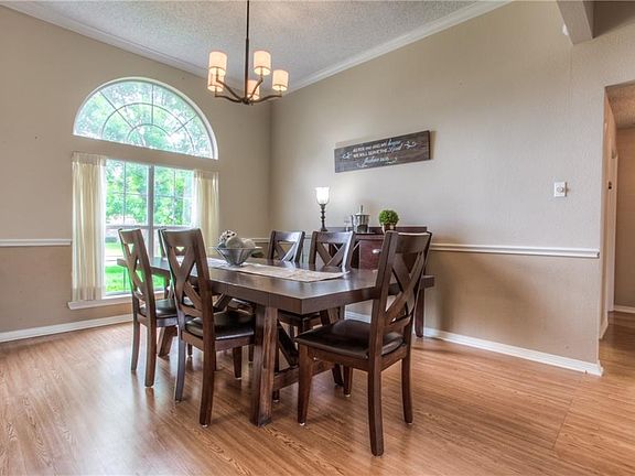 4th image of 1264 Cross Creek Dr
