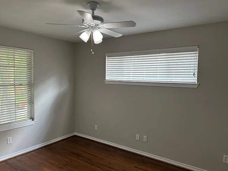 7830 Claremont Dr — Photo 10