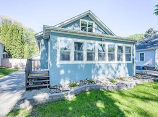1429 7th St S, Fargo, ND 58103