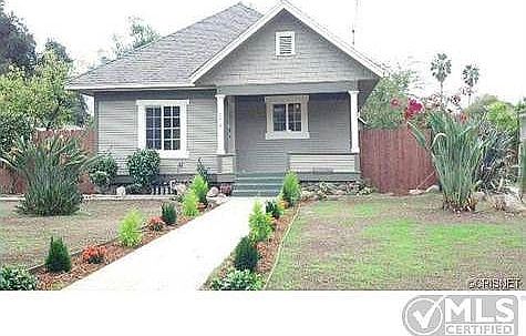 1st image of 174 Carlton Ave