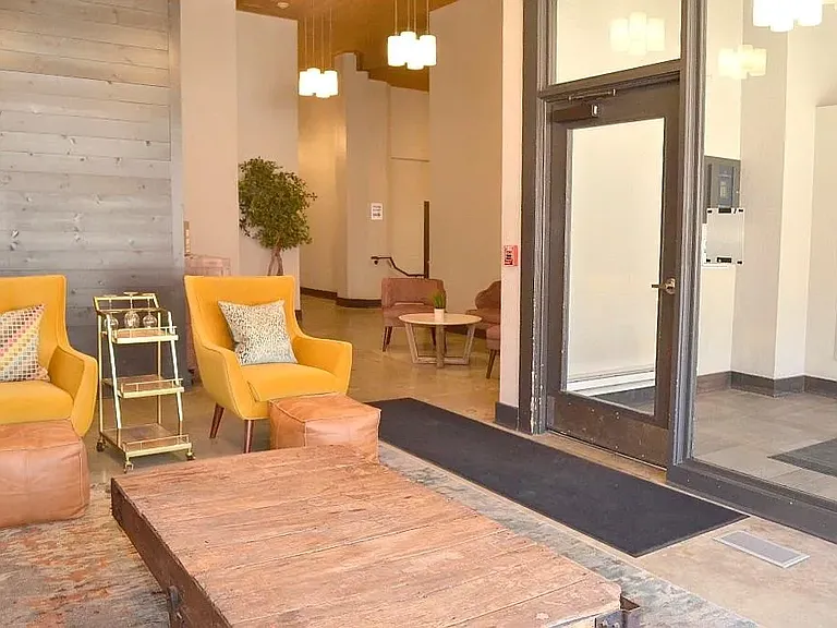 1535 Walnut St #701 — Photo 4