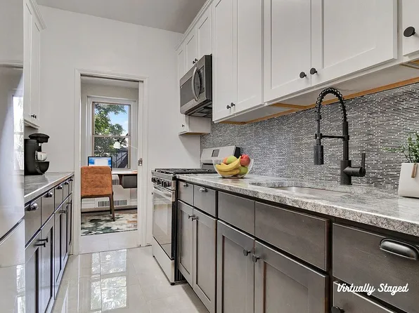 1560 E 18th St APT 3D, Brooklyn, NY 11230
