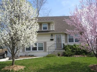 12 Ashwood Rd, Hamilton, NJ 08610