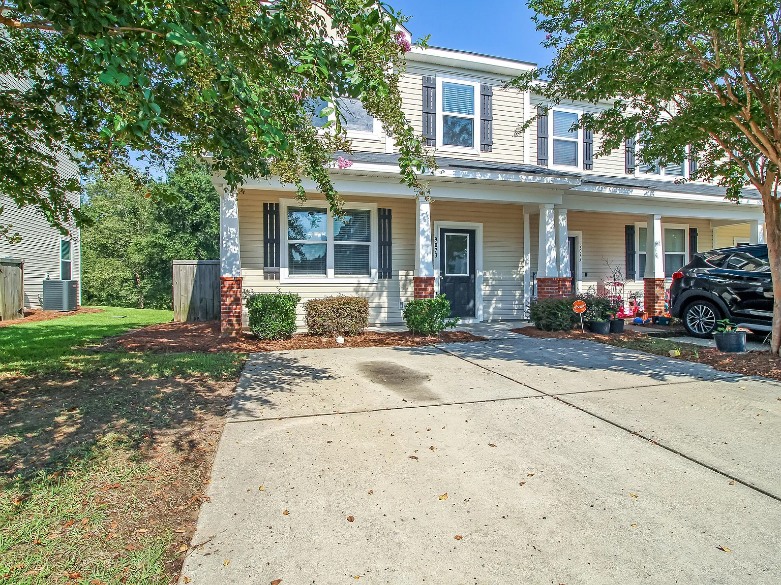3 bed, 2.5 bath, 1530 sqft, $1,950 — Photo 2