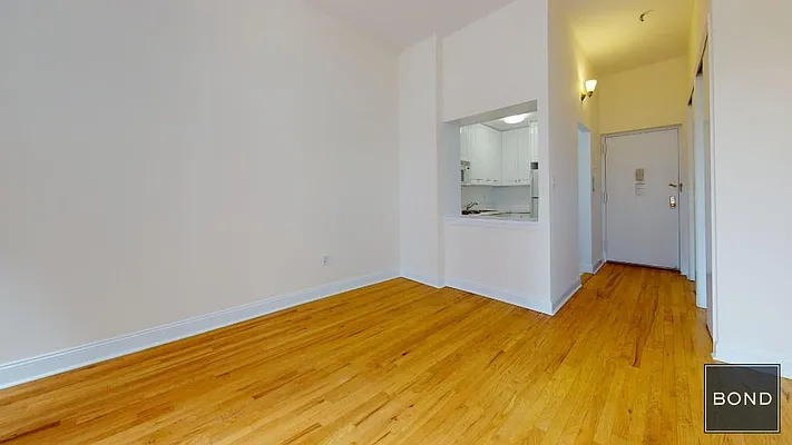 Rented by Bond New York | media 9