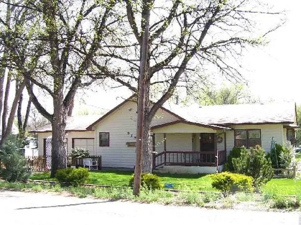 917 N Carson St, Brush, CO 80723