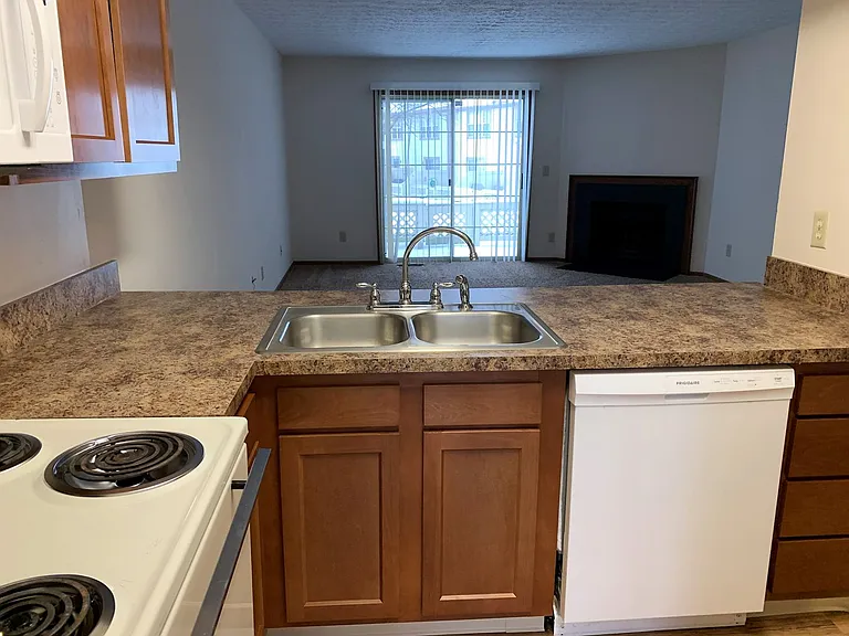 5852 Aqua Bay Dr — Photo 11