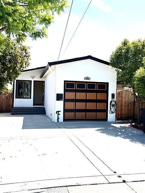 1st image of 590 Hurlingame Ave