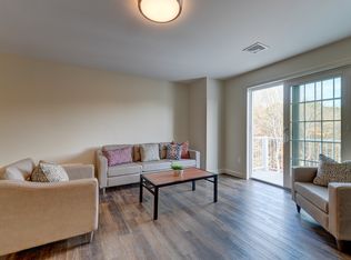 3311 Whitney Ave #203, Hamden, CT 06518