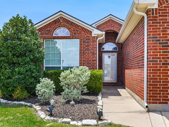 12924 Parkersburg Dr, Fort Worth, TX 76244